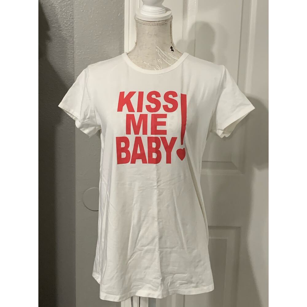 Motherhood Maternity womens sport  kiss me baby tshirt large tagless